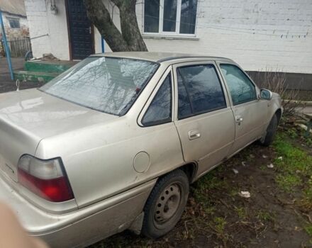 Бежевый Дэу Нексия, объемом двигателя 1.5 л и пробегом 317 тыс. км за 600 $, фото 1 на Automoto.ua