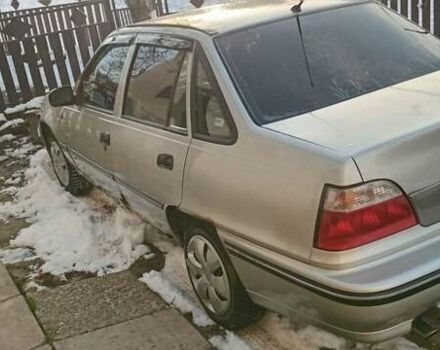 Бежевый Дэу Нексия, объемом двигателя 1.5 л и пробегом 260 тыс. км за 600 $, фото 5 на Automoto.ua