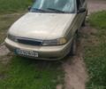 Бежевий Деу Нексія, об'ємом двигуна 1.5 л та пробігом 100 тис. км за 725 $, фото 1 на Automoto.ua
