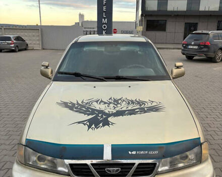 Бежевый Дэу Нексия, объемом двигателя 1.5 л и пробегом 273 тыс. км за 1150 $, фото 3 на Automoto.ua