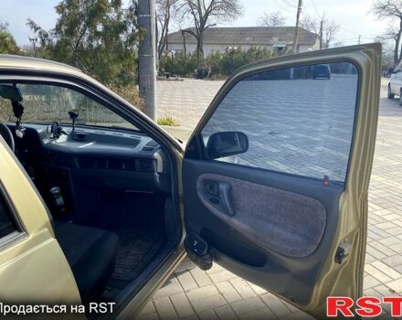 Бежевий Деу Нексія, об'ємом двигуна 1.5 л та пробігом 160 тис. км за 3000 $, фото 2 на Automoto.ua