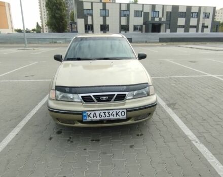 Бежевый Дэу Нексия, объемом двигателя 1.5 л и пробегом 230 тыс. км за 500 $, фото 1 на Automoto.ua