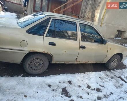 Бежевий Деу Нексія, об'ємом двигуна 1.5 л та пробігом 223 тис. км за 980 $, фото 6 на Automoto.ua