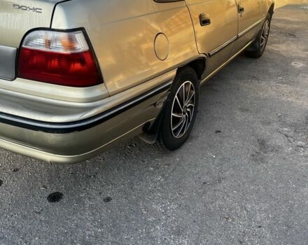 Бежевый Дэу Нексия, объемом двигателя 1.5 л и пробегом 263 тыс. км за 1450 $, фото 6 на Automoto.ua