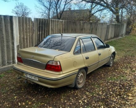 Бежевый Дэу Нексия, объемом двигателя 1.6 л и пробегом 157 тыс. км за 1000 $, фото 1 на Automoto.ua