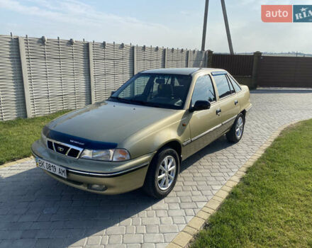 Бежевий Деу Нексія, об'ємом двигуна 1.5 л та пробігом 69 тис. км за 2900 $, фото 2 на Automoto.ua