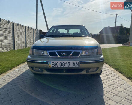 Бежевий Деу Нексія, об'ємом двигуна 1.5 л та пробігом 69 тис. км за 2900 $, фото 1 на Automoto.ua