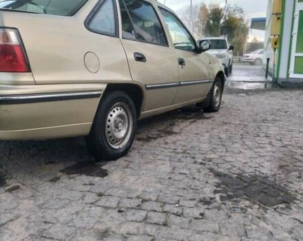 Бежевий Деу Нексія, об'ємом двигуна 1.5 л та пробігом 170 тис. км за 1200 $, фото 2 на Automoto.ua