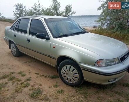 Бежевый Дэу Нексия, объемом двигателя 1.6 л и пробегом 70 тыс. км за 2700 $, фото 5 на Automoto.ua