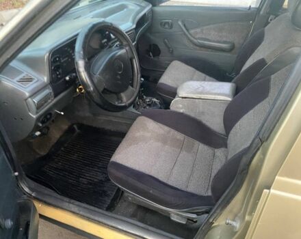 Бежевый Дэу Нексия, объемом двигателя 1.5 л и пробегом 200 тыс. км за 950 $, фото 5 на Automoto.ua