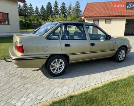 Бежевий Деу Нексія, об'ємом двигуна 1.5 л та пробігом 69 тис. км за 2900 $, фото 6 на Automoto.ua