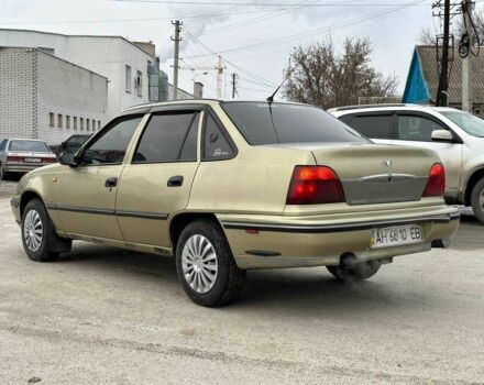 Бежевий Деу Нексія, об'ємом двигуна 1.6 л та пробігом 300 тис. км за 1550 $, фото 3 на Automoto.ua