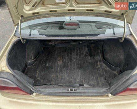 Бежевий Деу Нексія, об'ємом двигуна 1.5 л та пробігом 301 тис. км за 1800 $, фото 4 на Automoto.ua