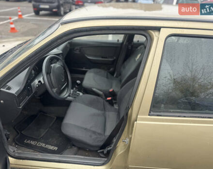 Бежевий Деу Нексія, об'ємом двигуна 1.5 л та пробігом 301 тис. км за 1800 $, фото 8 на Automoto.ua