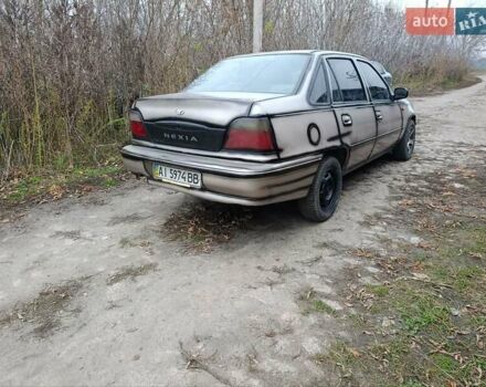 Бежевый Дэу Нексия, объемом двигателя 1.5 л и пробегом 277 тыс. км за 1000 $, фото 6 на Automoto.ua
