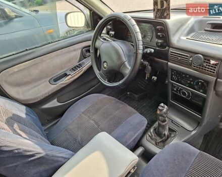 Бежевий Деу Нексія, об'ємом двигуна 1.5 л та пробігом 280 тис. км за 1200 $, фото 11 на Automoto.ua