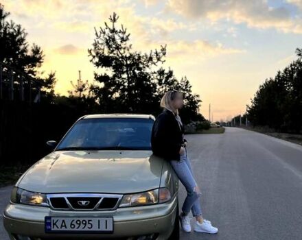 Бежевый Дэу Нексия, объемом двигателя 1.5 л и пробегом 135 тыс. км за 2500 $, фото 2 на Automoto.ua