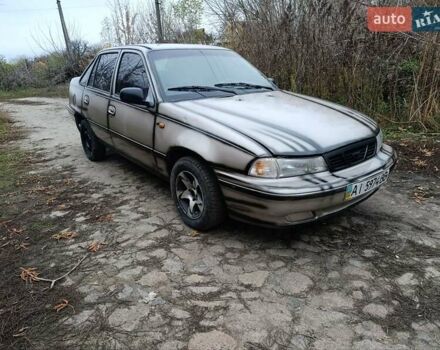 Бежевый Дэу Нексия, объемом двигателя 1.5 л и пробегом 277 тыс. км за 1000 $, фото 9 на Automoto.ua