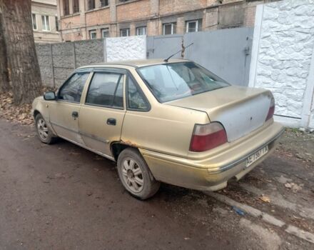 Бежевый Дэу Нексия, объемом двигателя 1.5 л и пробегом 368 тыс. км за 750 $, фото 3 на Automoto.ua