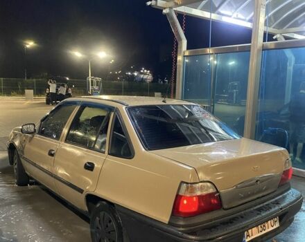 Бежевий Деу Нексія, об'ємом двигуна 1.5 л та пробігом 250 тис. км за 900 $, фото 1 на Automoto.ua