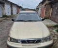 Бежевий Деу Нексія, об'ємом двигуна 1.5 л та пробігом 300 тис. км за 1500 $, фото 1 на Automoto.ua