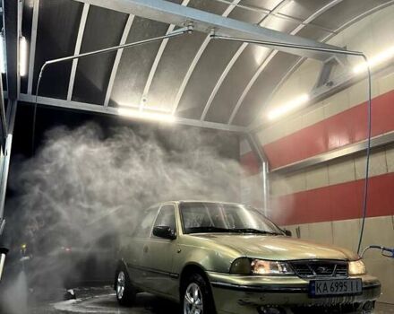 Бежевый Дэу Нексия, объемом двигателя 1.5 л и пробегом 135 тыс. км за 2500 $, фото 1 на Automoto.ua