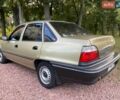 Бежевый Дэу Нексия, объемом двигателя 1.5 л и пробегом 80 тыс. км за 3200 $, фото 5 на Automoto.ua