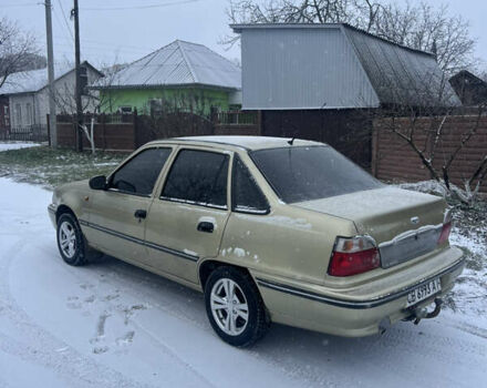 Бежевий Деу Нексія, об'ємом двигуна 1.5 л та пробігом 130 тис. км за 2100 $, фото 1 на Automoto.ua