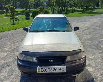 Бежевий Деу Нексія, об'ємом двигуна 1.5 л та пробігом 300 тис. км за 949 $, фото 7 на Automoto.ua
