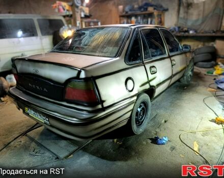 Бежевый Дэу Нексия, объемом двигателя 1.5 л и пробегом 277 тыс. км за 999 $, фото 2 на Automoto.ua