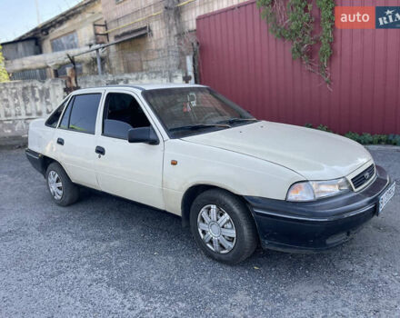 Бежевий Деу Нексія, об'ємом двигуна 1.5 л та пробігом 230 тис. км за 800 $, фото 1 на Automoto.ua