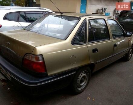 Бежевий Деу Нексія, об'ємом двигуна 1.5 л та пробігом 117 тис. км за 1655 $, фото 8 на Automoto.ua