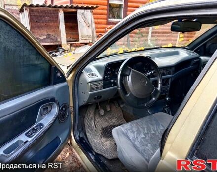 Бежевый Дэу Нексия, объемом двигателя 1.5 л и пробегом 0 тыс. км за 1100 $, фото 3 на Automoto.ua