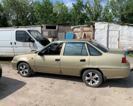 Бежевый Дэу Нексия, объемом двигателя 1.5 л и пробегом 280 тыс. км за 900 $, фото 3 на Automoto.ua