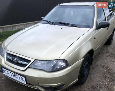 Бежевий Деу Нексія, об'ємом двигуна 1.6 л та пробігом 171 тис. км за 1550 $, фото 2 на Automoto.ua