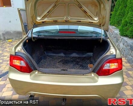 Бежевый Дэу Нексия, объемом двигателя 1.5 л и пробегом 111 тыс. км за 2600 $, фото 1 на Automoto.ua