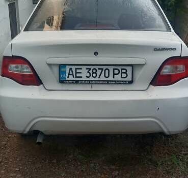 Деу Нексія 2008 у Дніпро (Дніпропетровську) на Automoto.ua Бежевий Деу Нексія, об'ємом двигуна 1.5 л та пробігом 267 тис. км за 2000 $, фото 1 на Automoto.ua
