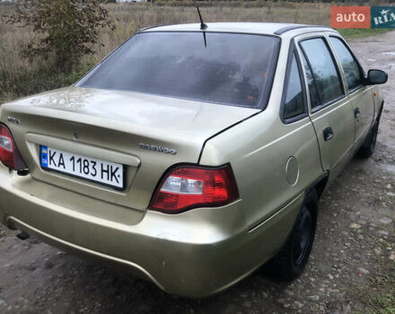Бежевий Деу Нексія, об'ємом двигуна 1.6 л та пробігом 171 тис. км за 1550 $, фото 4 на Automoto.ua