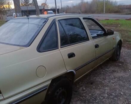 Дэу Нексия 2008 в Киеве на Automoto.ua Бежевый Дэу Нексия, объемом двигателя 1.5 л и пробегом 165 тыс. км за 1200 $, фото 4 на Automoto.ua