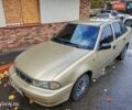 Бежевый Дэу Нексия, объемом двигателя 1.5 л и пробегом 220 тыс. км за 1450 $, фото 2 на Automoto.ua
