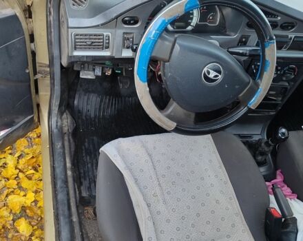 Бежевий Деу Нексія, об'ємом двигуна 1.5 л та пробігом 88 тис. км за 1200 $, фото 5 на Automoto.ua