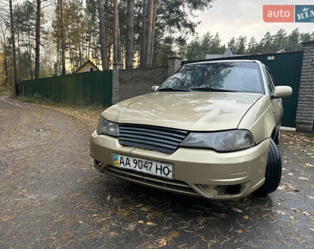 Дэу Нексия 2008 в Киеве на Automoto.ua Бежевый Дэу Нексия, объемом двигателя 1.5 л и пробегом 216 тыс. км за 999 $, фото 4 на Automoto.ua