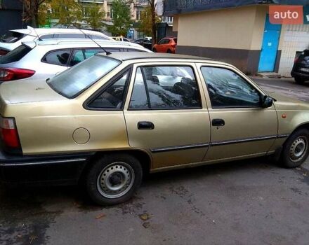 Бежевий Деу Нексія, об'ємом двигуна 1.5 л та пробігом 117 тис. км за 1655 $, фото 4 на Automoto.ua