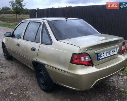 Бежевий Деу Нексія, об'ємом двигуна 1.6 л та пробігом 171 тис. км за 1550 $, фото 3 на Automoto.ua