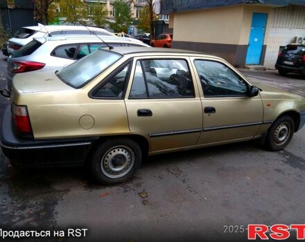 Бежевий Деу Нексія, об'ємом двигуна 1.5 л та пробігом 117 тис. км за 1655 $, фото 5 на Automoto.ua