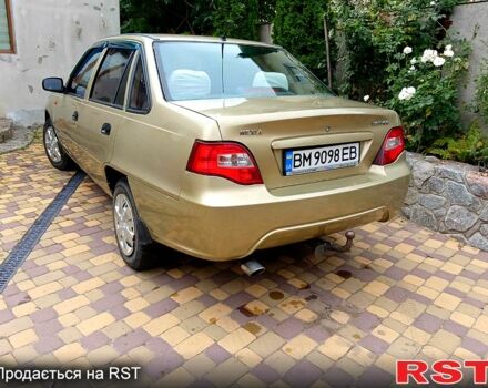 Бежевый Дэу Нексия, объемом двигателя 1.5 л и пробегом 111 тыс. км за 2600 $, фото 6 на Automoto.ua