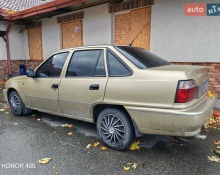 Бежевый Дэу Нексия, объемом двигателя 1.5 л и пробегом 220 тыс. км за 1450 $, фото 9 на Automoto.ua