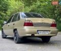 Бежевый Дэу Нексия, объемом двигателя 1.5 л и пробегом 227 тыс. км за 1450 $, фото 4 на Automoto.ua