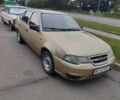 Бежевый Дэу Нексия, объемом двигателя 1.5 л и пробегом 240 тыс. км за 1813 $, фото 2 на Automoto.ua