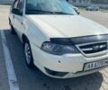 Бежевый Дэу Нексия, объемом двигателя 1.5 л и пробегом 140 тыс. км за 1500 $, фото 1 на Automoto.ua